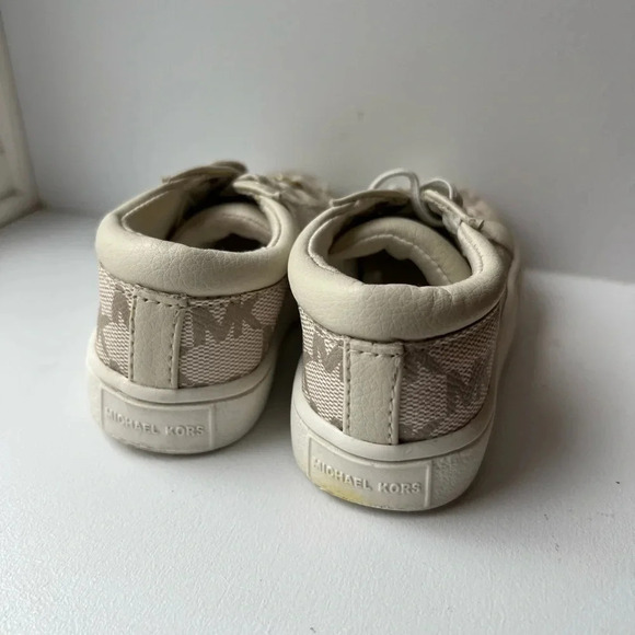 Michael Kors Sneakers Shoes | Size  5 Toddler - Picture 5 of 10